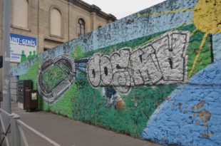 bordeaux-wall3