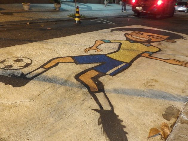 路上に描かれたネイマール。